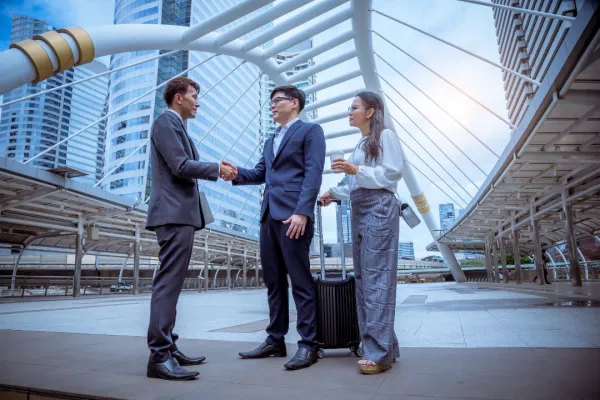 businessman-and-woman-discussion-with-teamwork-abo-2025-03-13-15-50-01-utc-694677b749966